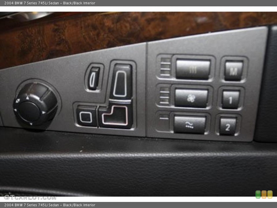 Black/Black Interior Controls for the 2004 BMW 7 Series 745Li Sedan #41389960