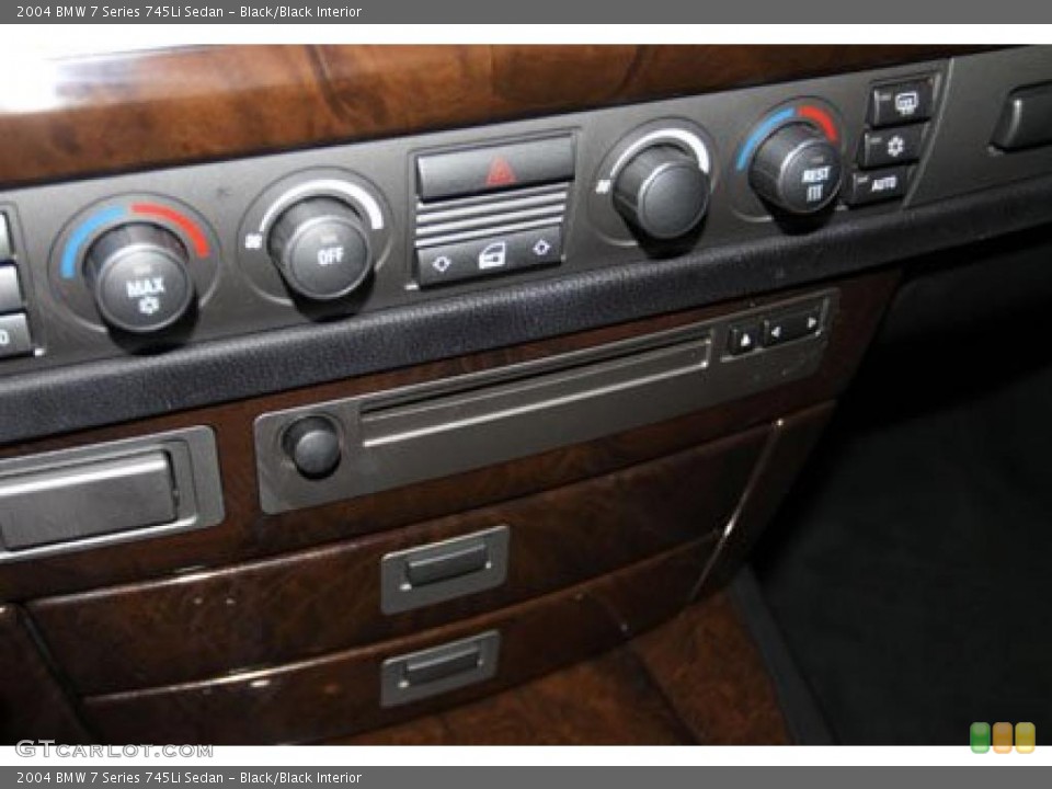 Black/Black Interior Controls for the 2004 BMW 7 Series 745Li Sedan #41389996