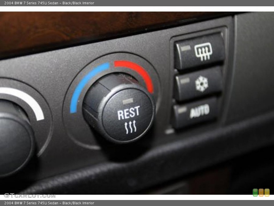Black/Black Interior Controls for the 2004 BMW 7 Series 745Li Sedan #41390024