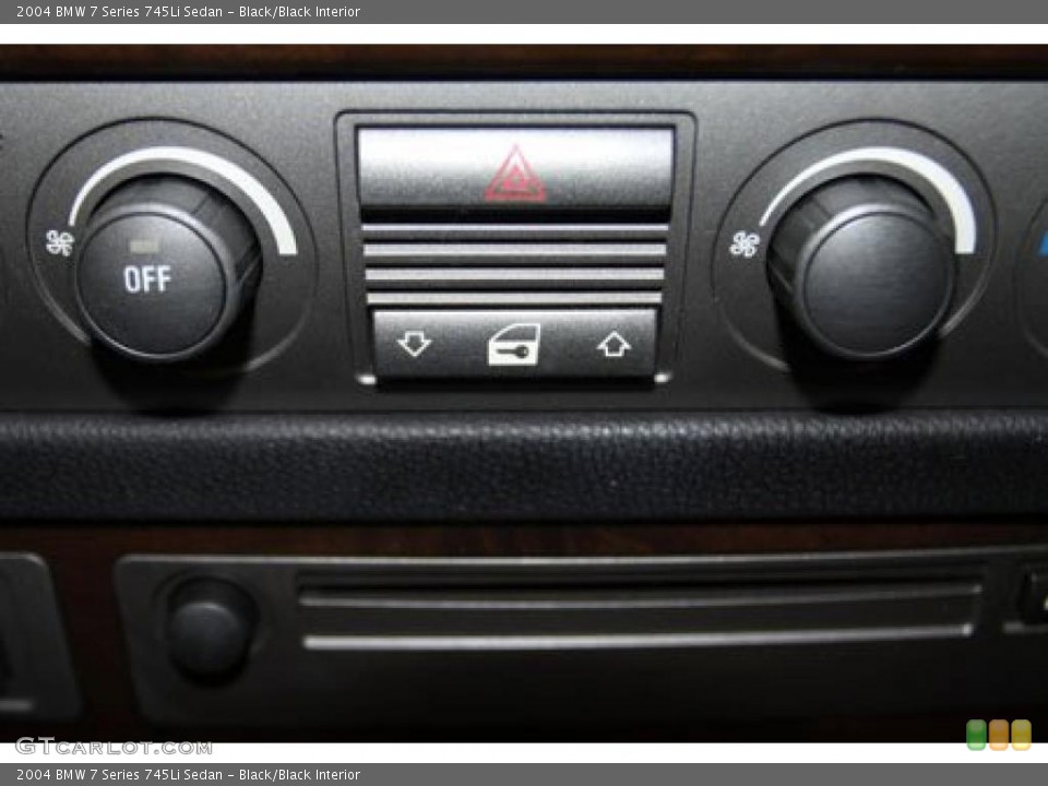 Black/Black Interior Controls for the 2004 BMW 7 Series 745Li Sedan #41390036