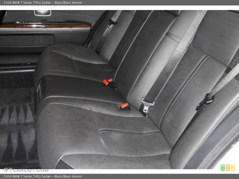 Black/Black Interior Photo for the 2004 BMW 7 Series 745Li Sedan #41390340