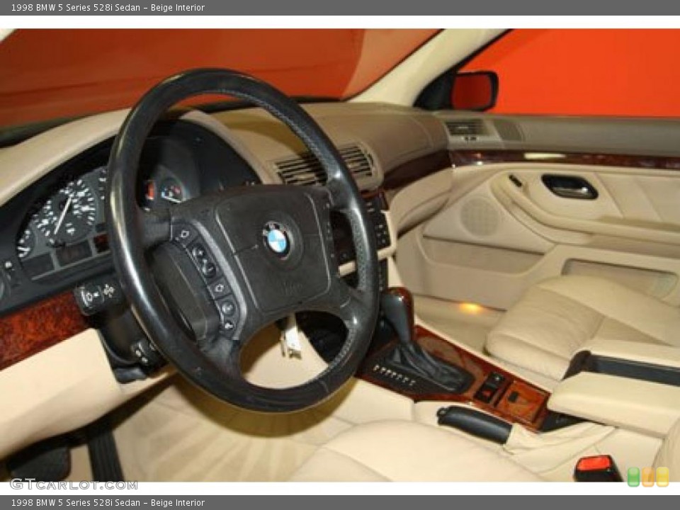 Beige Interior Photo for the 1998 BMW 5 Series 528i Sedan #41391736