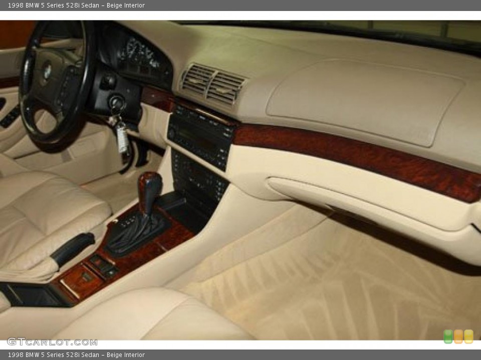 Beige Interior Dashboard for the 1998 BMW 5 Series 528i Sedan #41392004