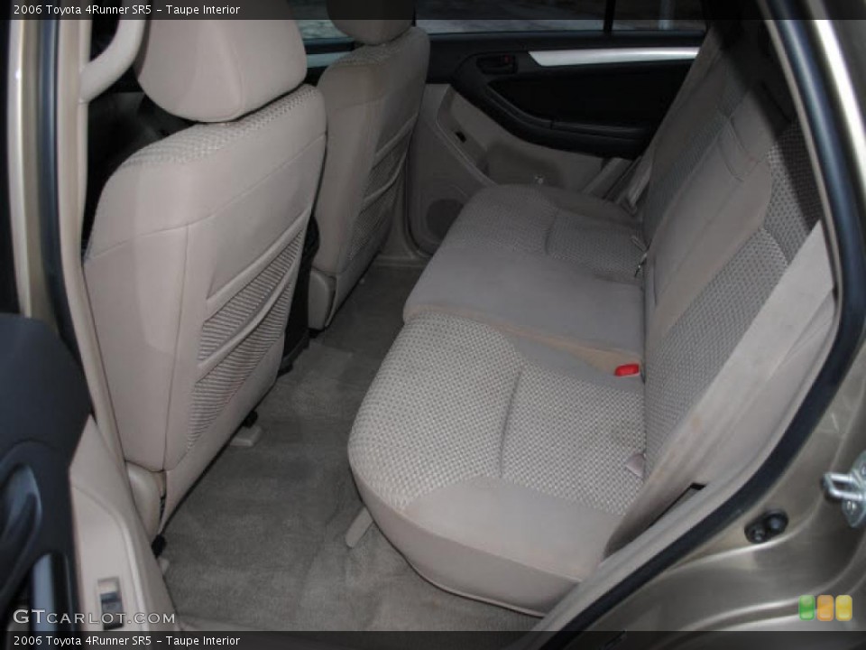 Taupe Interior Photo for the 2006 Toyota 4Runner SR5 #41396108