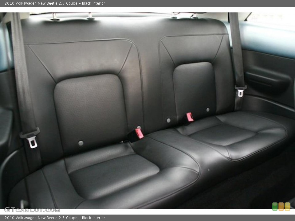 Black Interior Photo for the 2010 Volkswagen New Beetle 2.5 Coupe #41402428