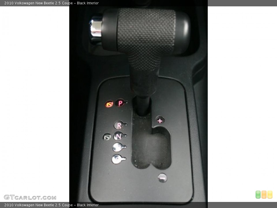 Black Interior Transmission for the 2010 Volkswagen New Beetle 2.5 Coupe #41402444