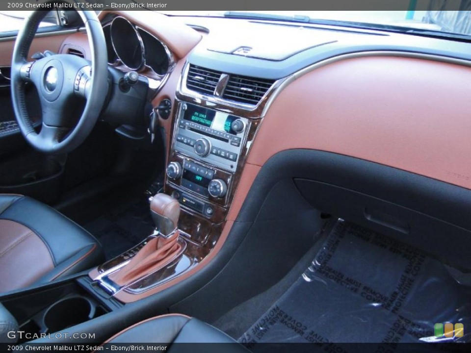Ebony/Brick Interior Dashboard for the 2009 Chevrolet Malibu LTZ Sedan #41407743