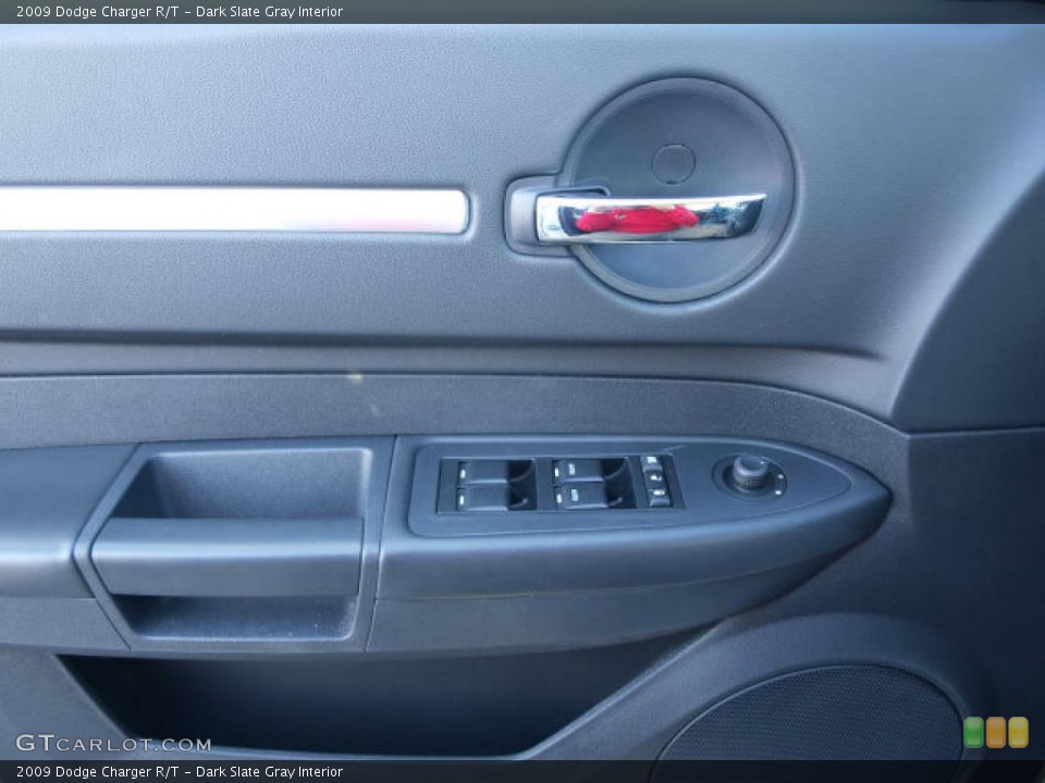 Dark Slate Gray Interior Controls for the 2009 Dodge Charger R/T #41409843