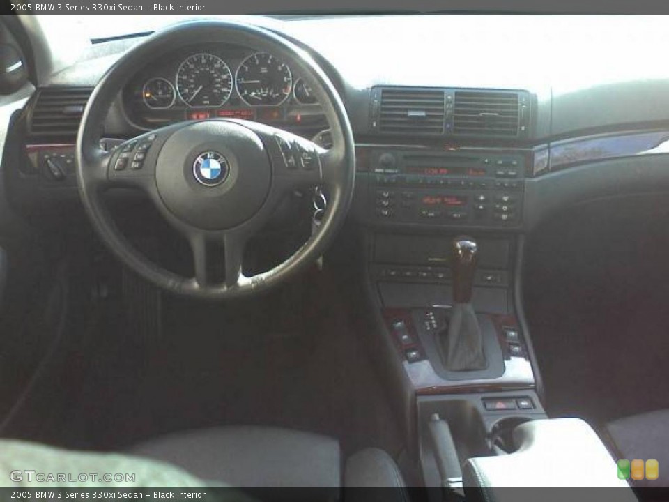 Black Interior Photo for the 2005 BMW 3 Series 330xi Sedan #41416459
