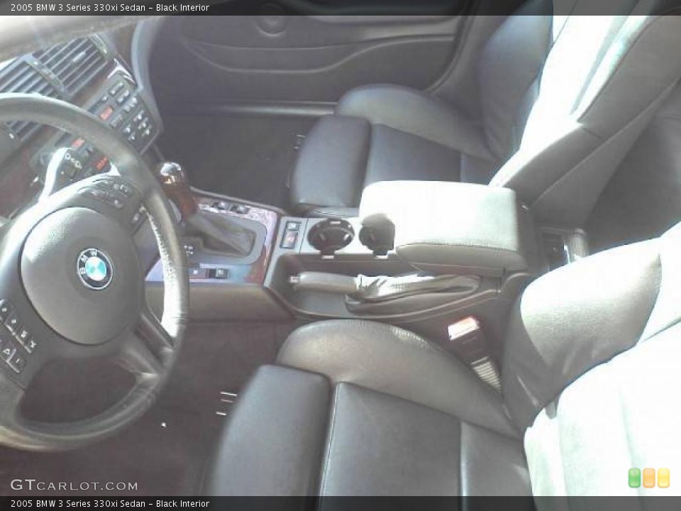 Black Interior Photo for the 2005 BMW 3 Series 330xi Sedan #41416583