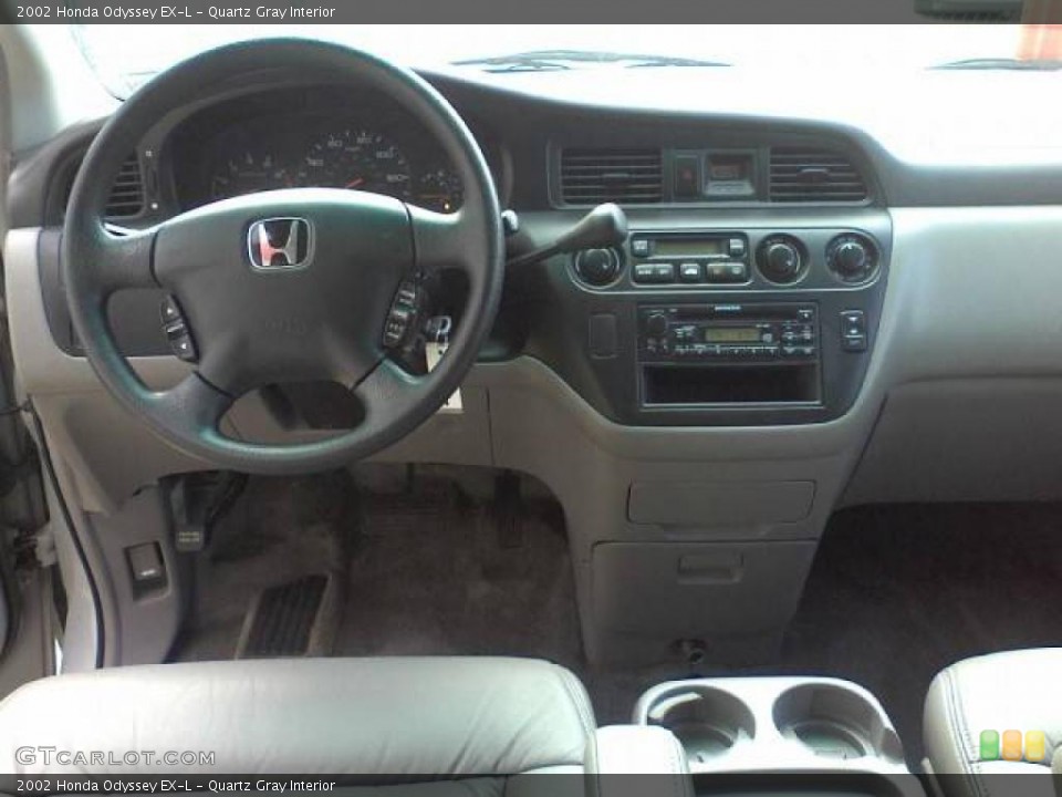 Quartz Gray Interior Dashboard for the 2002 Honda Odyssey EX-L #41417111