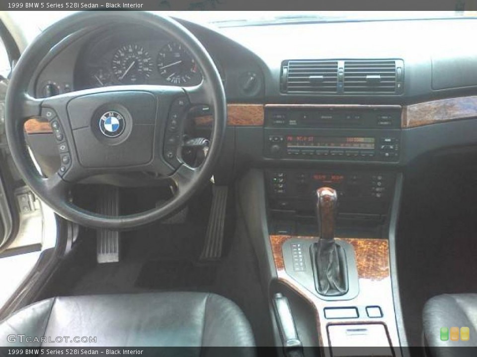 Black Interior Photo for the 1999 BMW 5 Series 528i Sedan #41417883