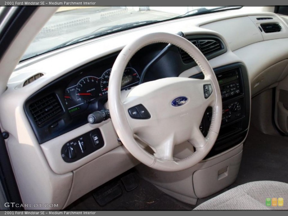 Medium Parchment Interior Photo for the 2001 Ford Windstar SE #41421855