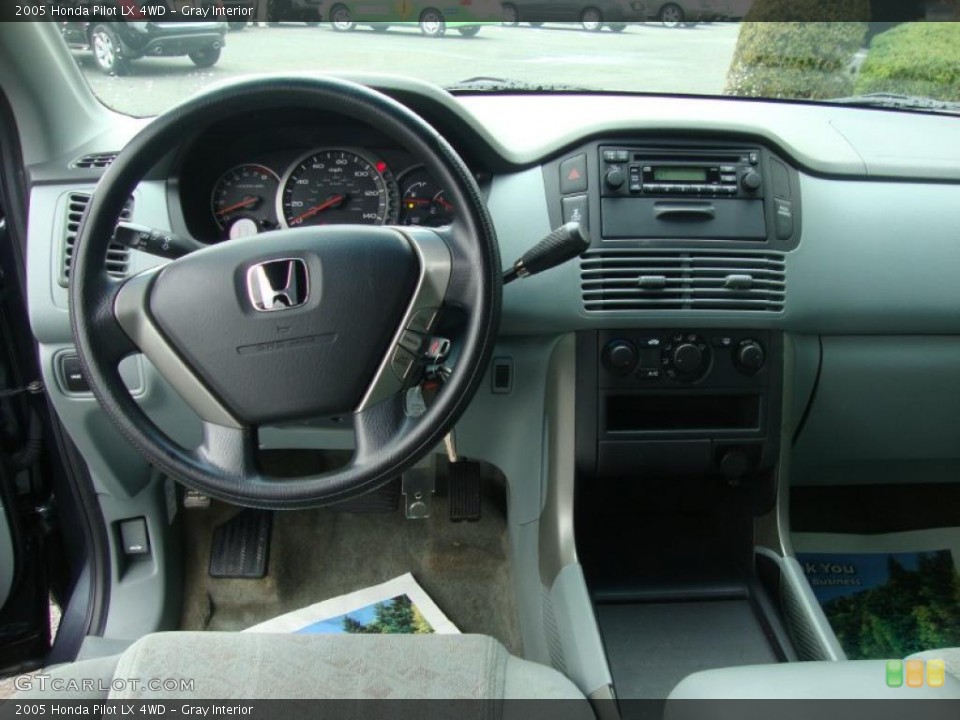 Gray Interior Dashboard for the 2005 Honda Pilot LX 4WD #41425055