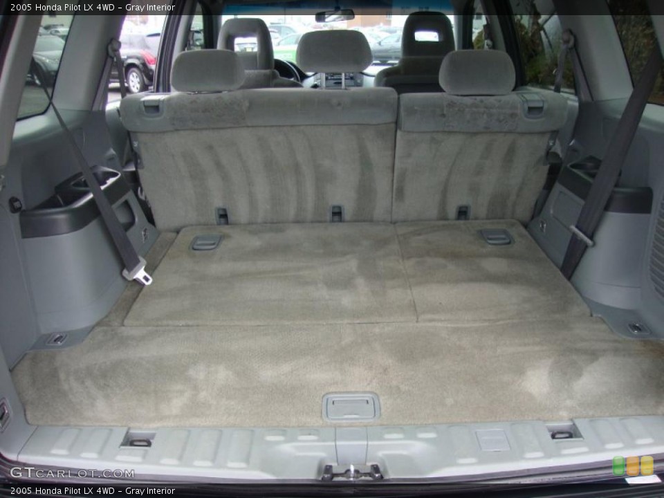 Gray Interior Trunk for the 2005 Honda Pilot LX 4WD #41425163