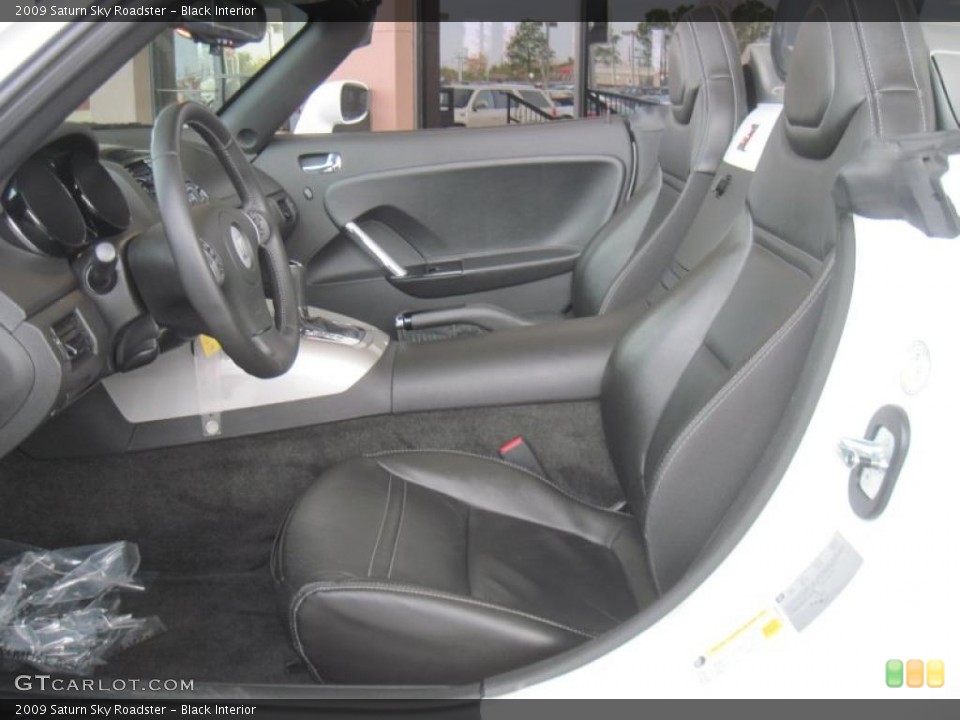 Black Interior Photo for the 2009 Saturn Sky Roadster #41433523
