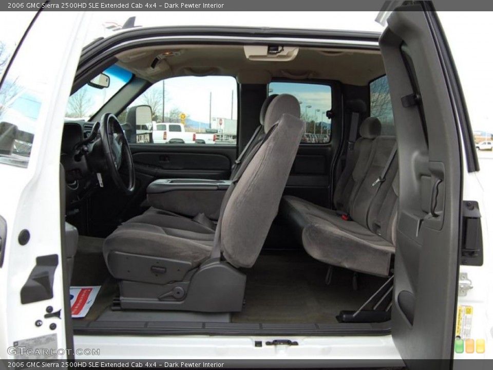 Dark Pewter Interior Photo for the 2006 GMC Sierra 2500HD SLE Extended Cab 4x4 #41437199