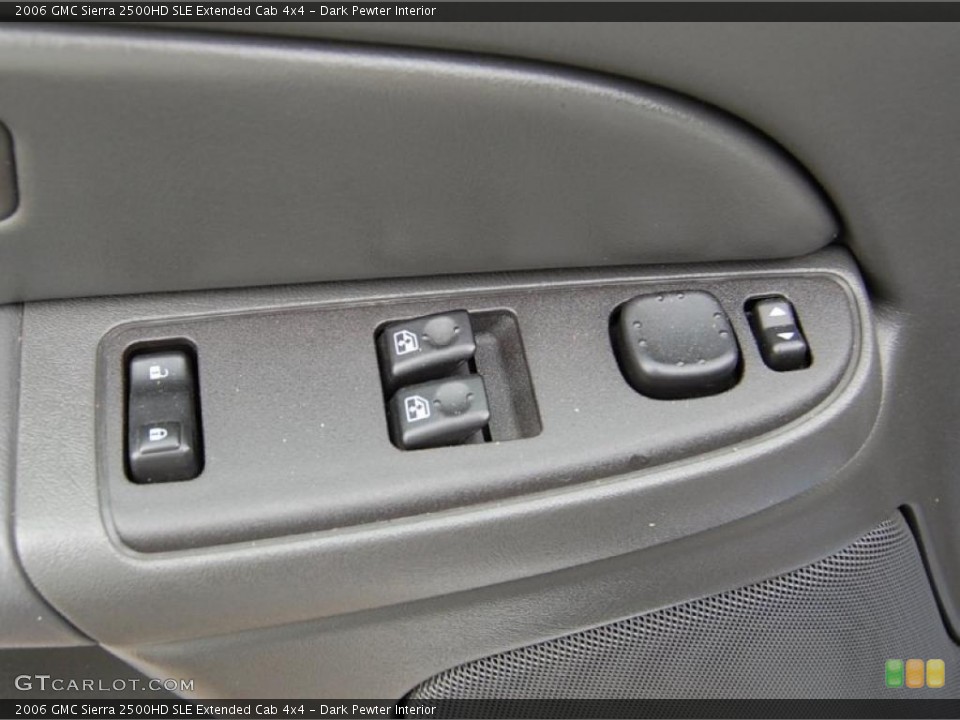 Dark Pewter Interior Controls for the 2006 GMC Sierra 2500HD SLE Extended Cab 4x4 #41437219