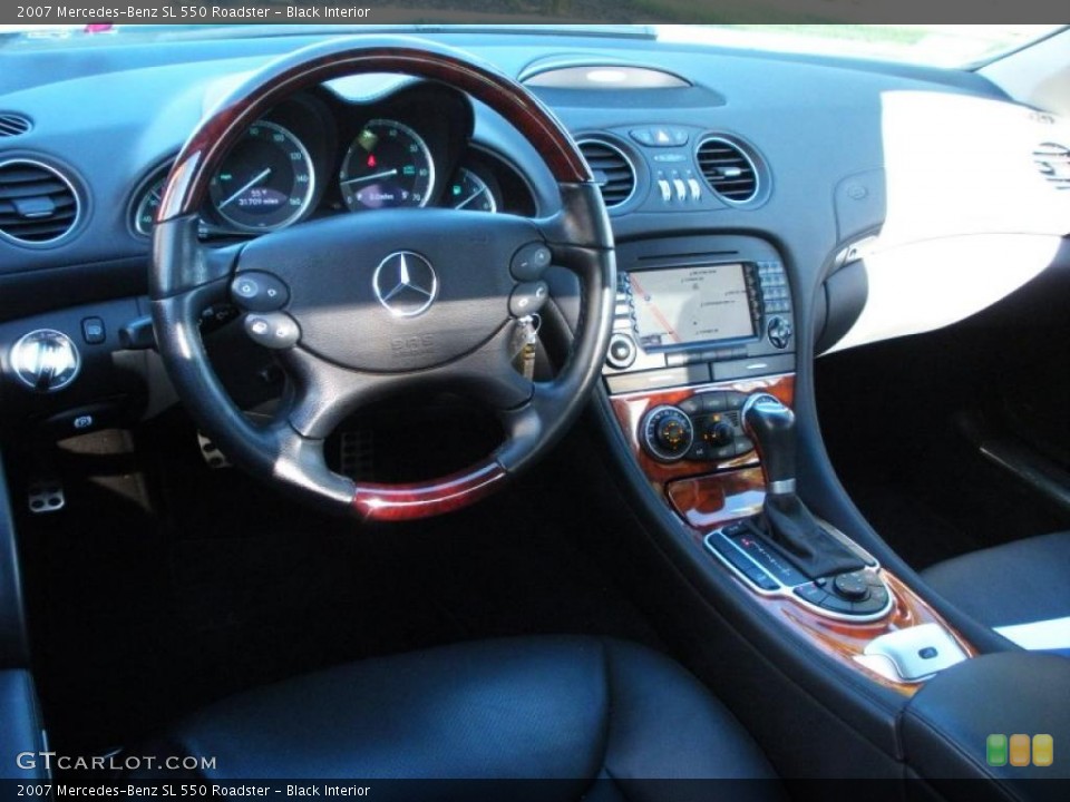 Black Interior Prime Interior for the 2007 Mercedes-Benz SL 550 Roadster #41439859