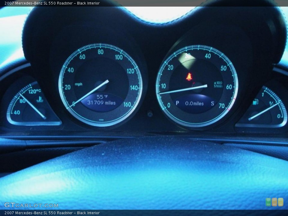 Black Interior Gauges for the 2007 Mercedes-Benz SL 550 Roadster #41439875