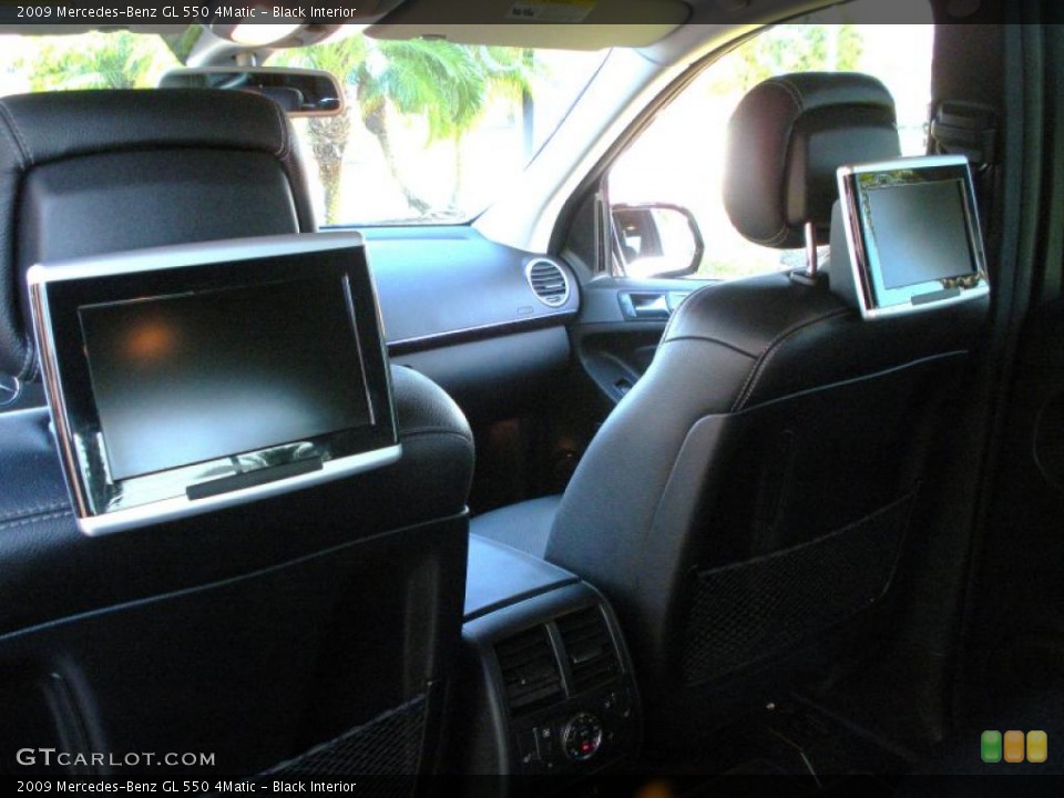 Black Interior Photo for the 2009 Mercedes-Benz GL 550 4Matic #41441275