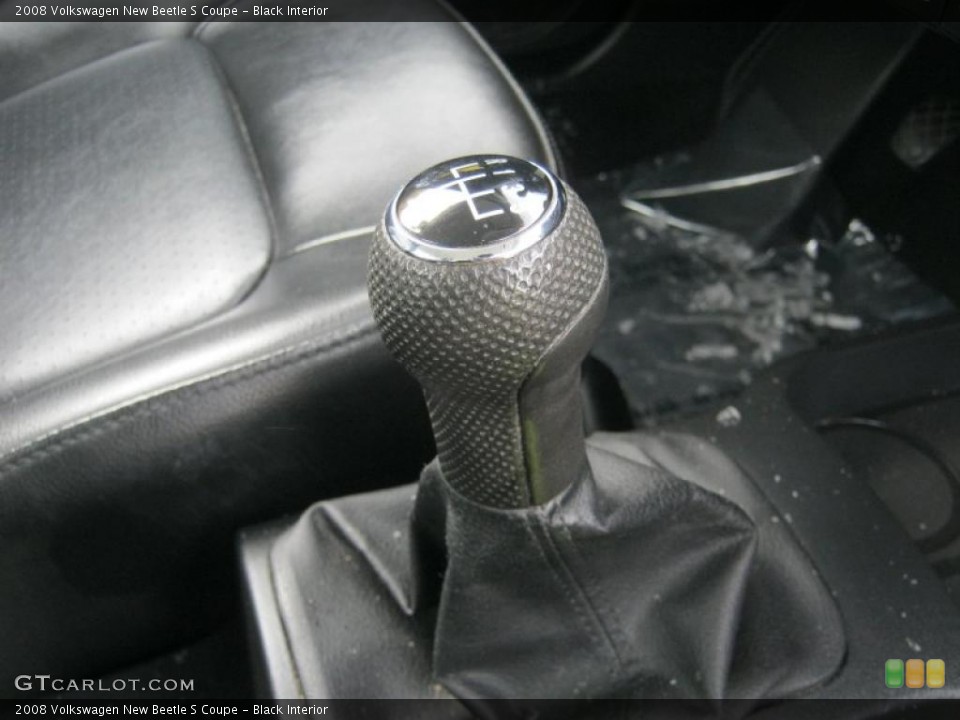 Black Interior Transmission for the 2008 Volkswagen New Beetle S Coupe #41443291