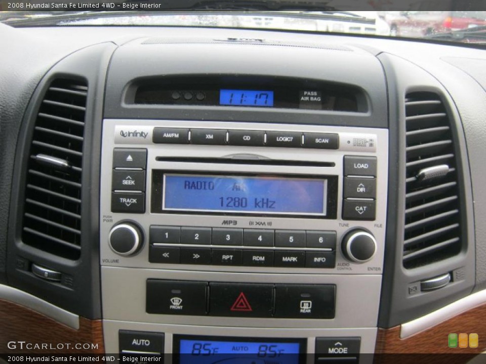 Beige Interior Controls for the 2008 Hyundai Santa Fe Limited 4WD #41443903