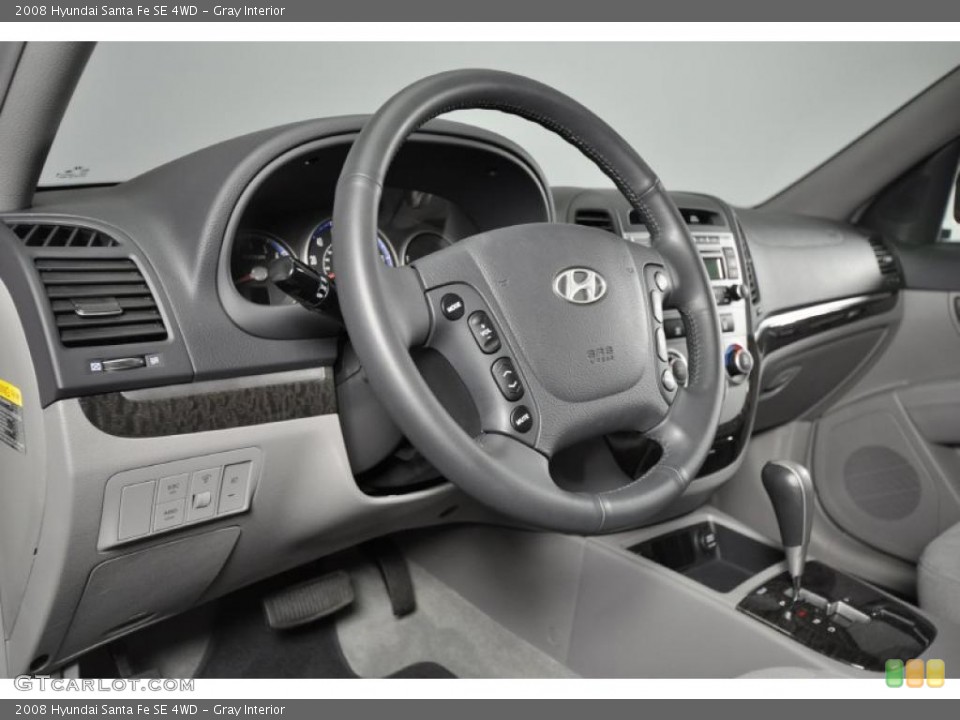 Gray 2008 Hyundai Santa Fe Interiors