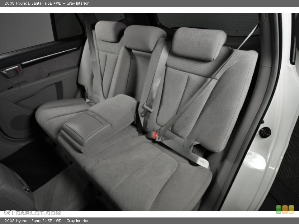 Gray Interior Photo for the 2008 Hyundai Santa Fe SE 4WD #41447279