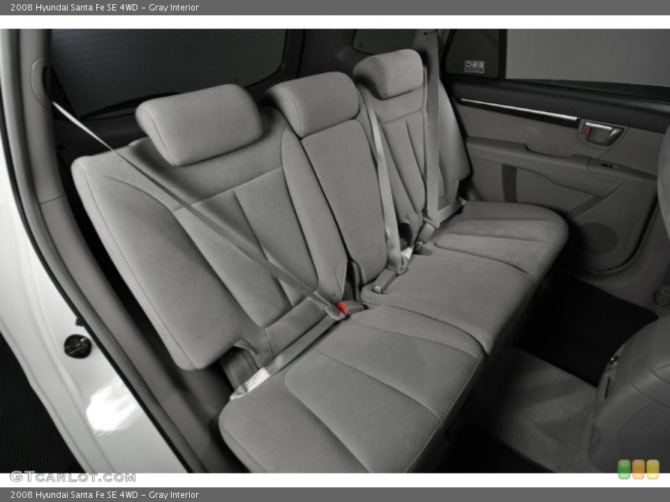 Gray Interior Photo for the 2008 Hyundai Santa Fe SE 4WD #41447371