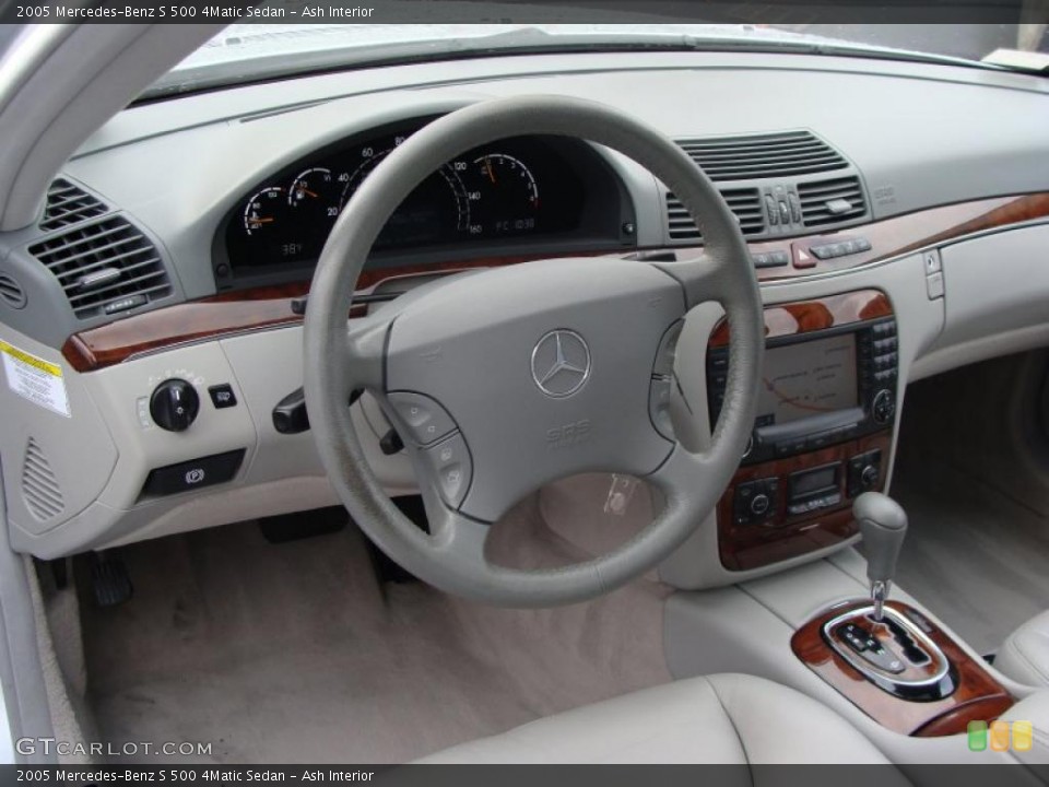 Ash Interior Prime Interior for the 2005 Mercedes-Benz S 500 4Matic Sedan #41450399