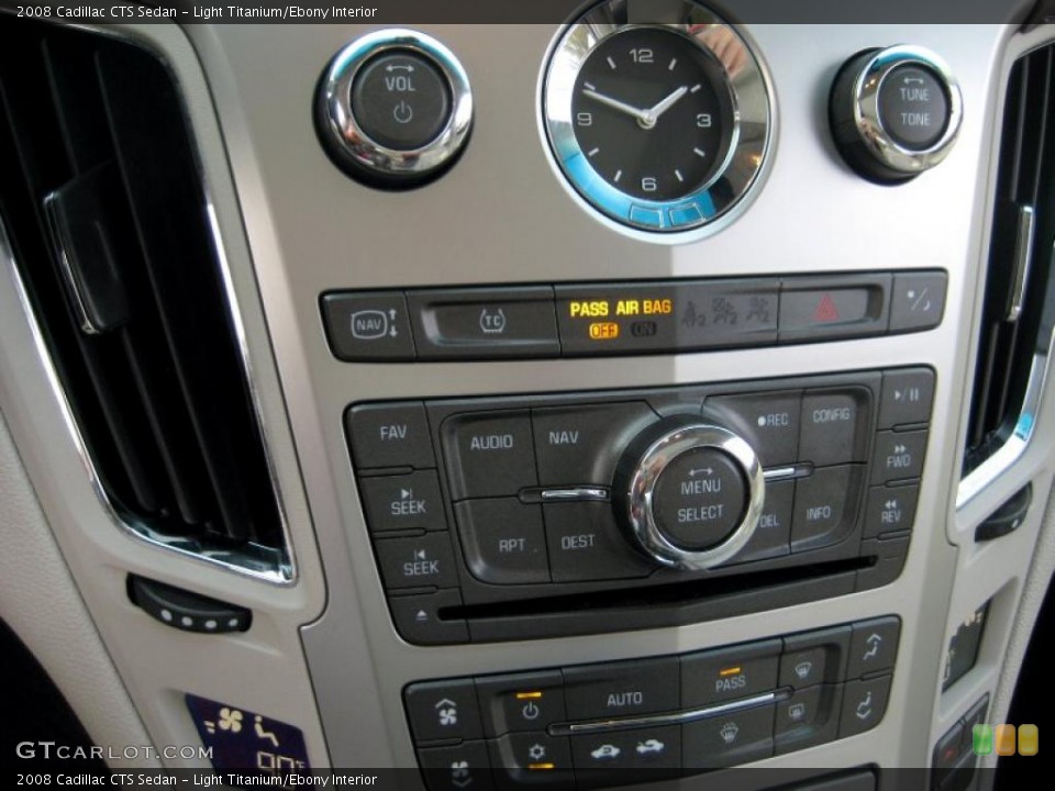 Light Titanium/Ebony Interior Controls for the 2008 Cadillac CTS Sedan #41452983