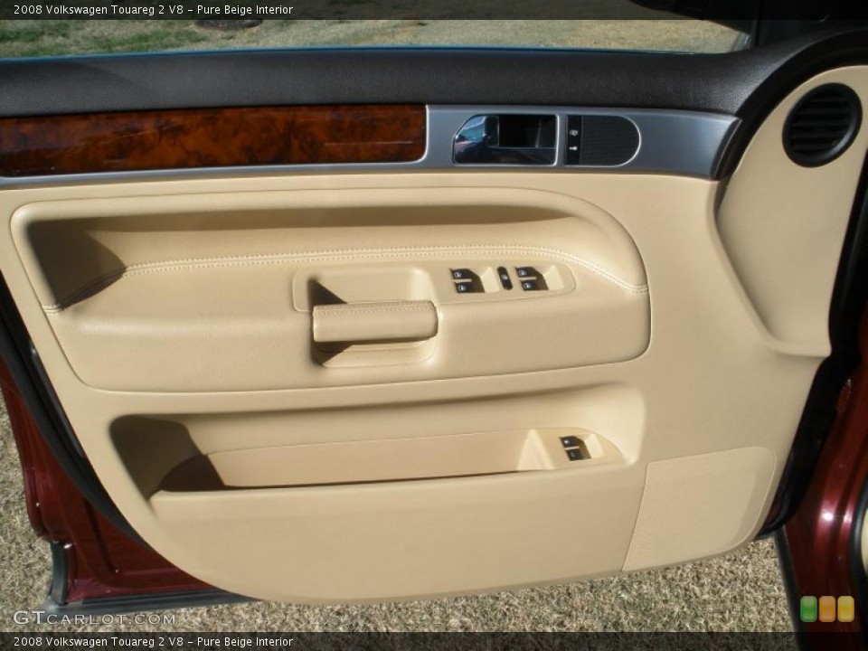 Pure Beige Interior Door Panel for the 2008 Volkswagen Touareg 2 V8 #41455839