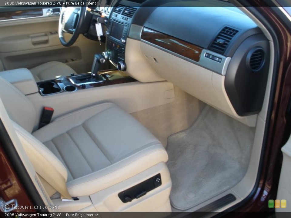 Pure Beige Interior Photo for the 2008 Volkswagen Touareg 2 V8 #41455907