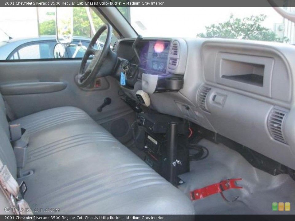 Medium Gray Interior Photo for the 2001 Chevrolet Silverado 3500 Regular Cab Chassis Utility Bucket #41456523