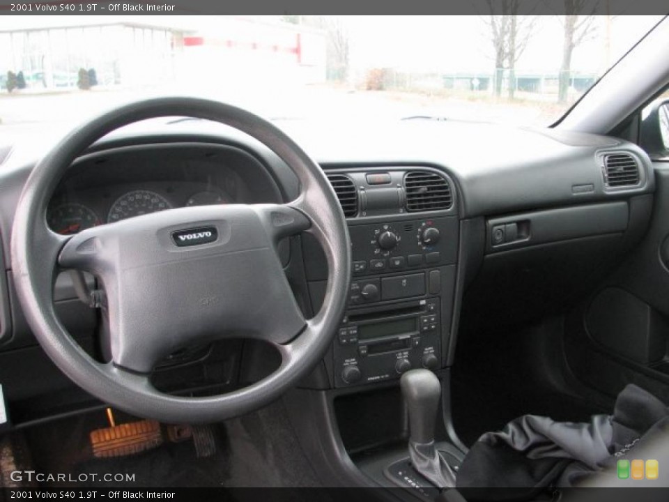 Off Black Interior Photo for the 2001 Volvo S40 1.9T #41457643