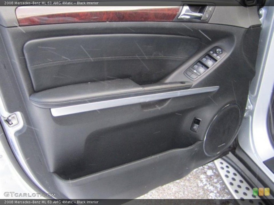 Black Interior Door Panel for the 2008 Mercedes-Benz ML 63 AMG 4Matic #41458351