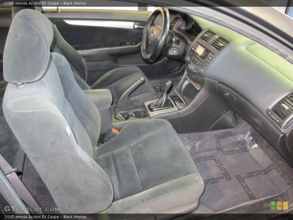 Black Interior Photo for the 2005 Honda Accord EX Coupe #41464610
