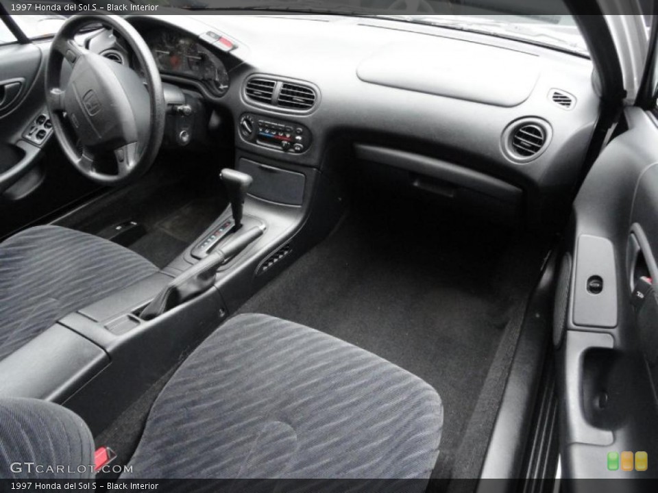 Black Interior Photo for the 1997 Honda del Sol S #41464658