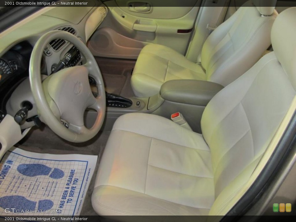 Neutral Interior Photo for the 2001 Oldsmobile Intrigue GL #41465302