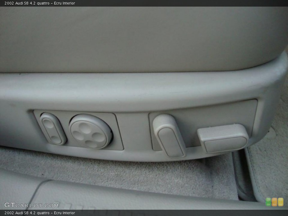 Ecru Interior Controls for the 2002 Audi S8 4.2 quattro #41471499