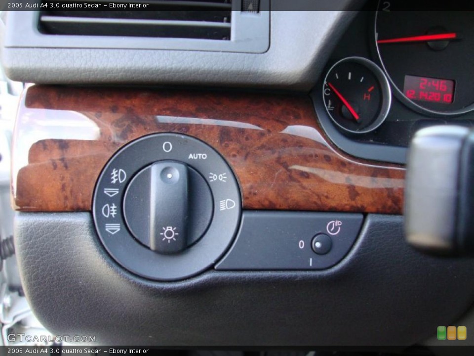 Ebony Interior Controls for the 2005 Audi A4 3.0 quattro Sedan #41472687