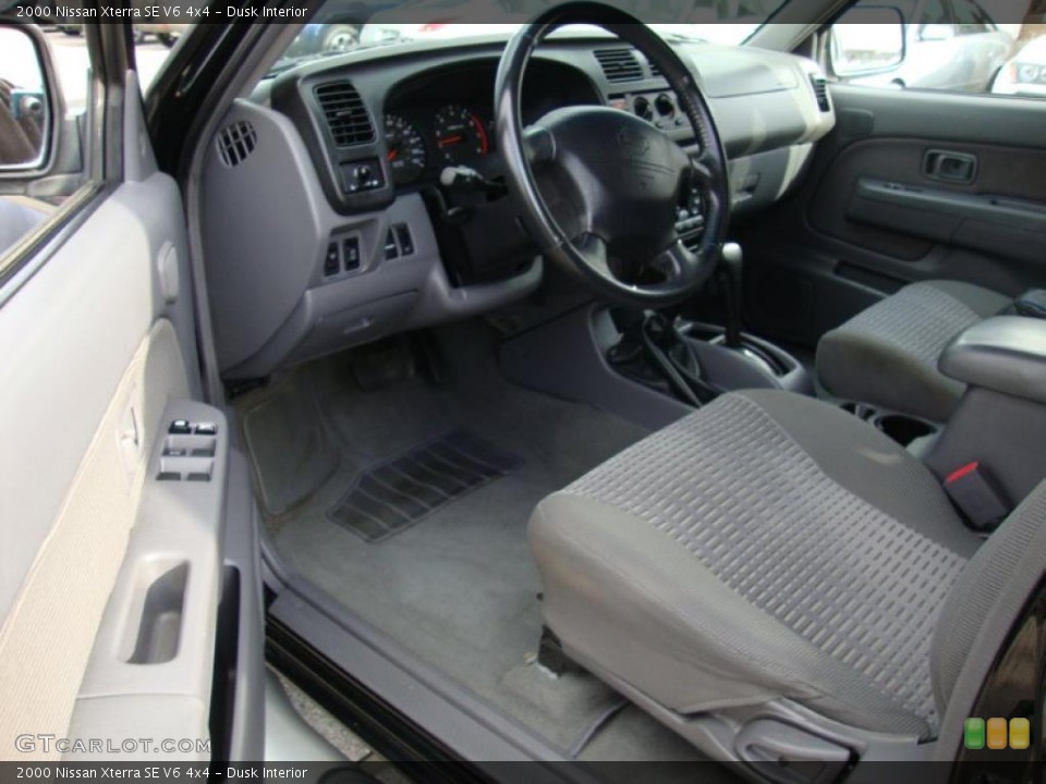 Dusk Interior Photo for the 2000 Nissan Xterra SE V6 4x4 #41475471