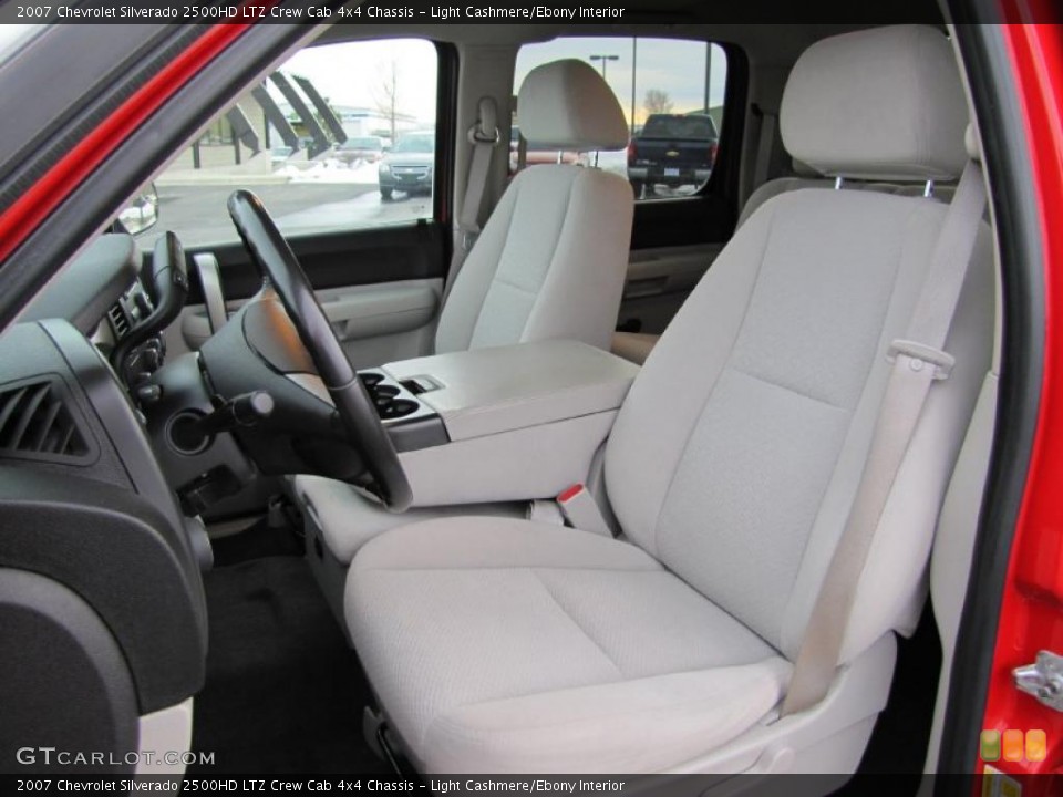 Light Cashmere/Ebony Interior Photo for the 2007 Chevrolet Silverado 2500HD LTZ Crew Cab 4x4 Chassis #41475975