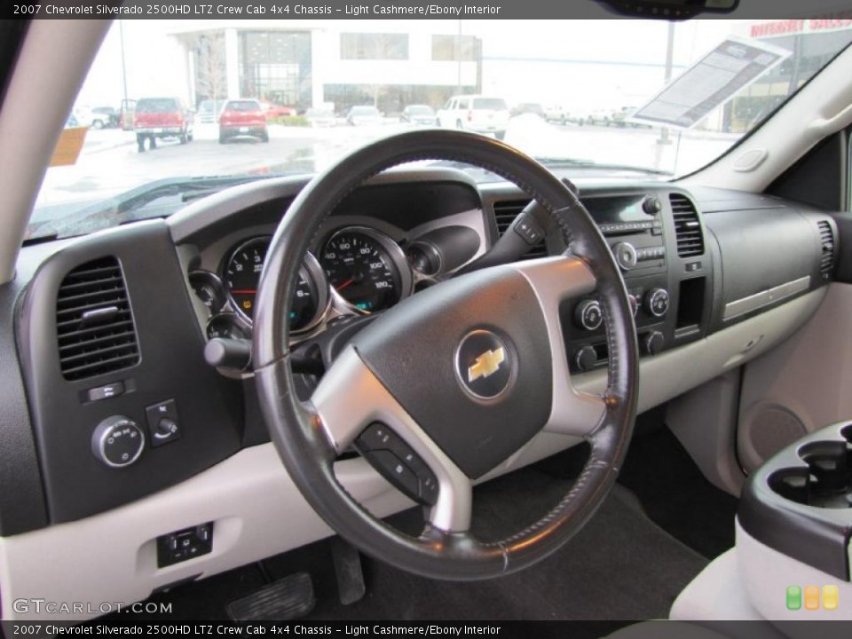 Light Cashmere/Ebony Interior Steering Wheel for the 2007 Chevrolet Silverado 2500HD LTZ Crew Cab 4x4 Chassis #41476015