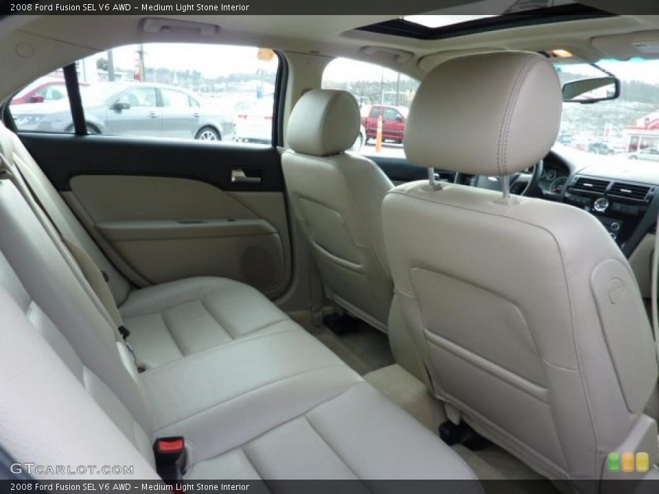 Medium Light Stone Interior Photo for the 2008 Ford Fusion SEL V6 AWD #41480035