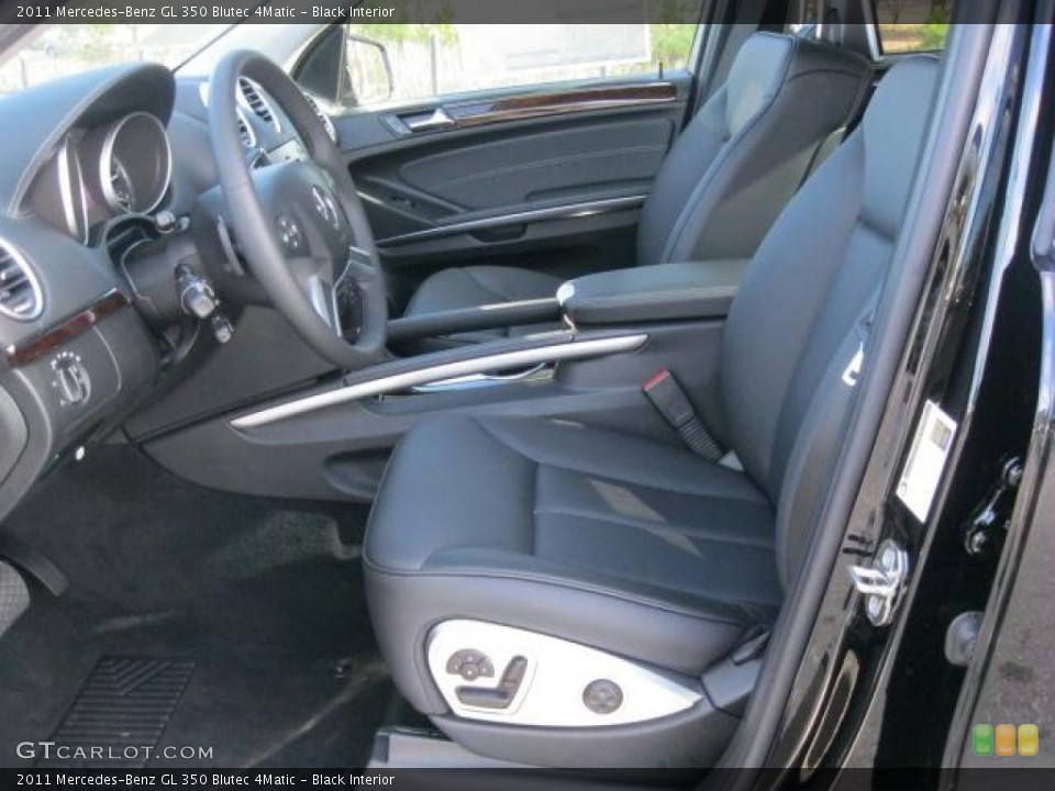 Black Interior Photo for the 2011 Mercedes-Benz GL 350 Blutec 4Matic #41491731