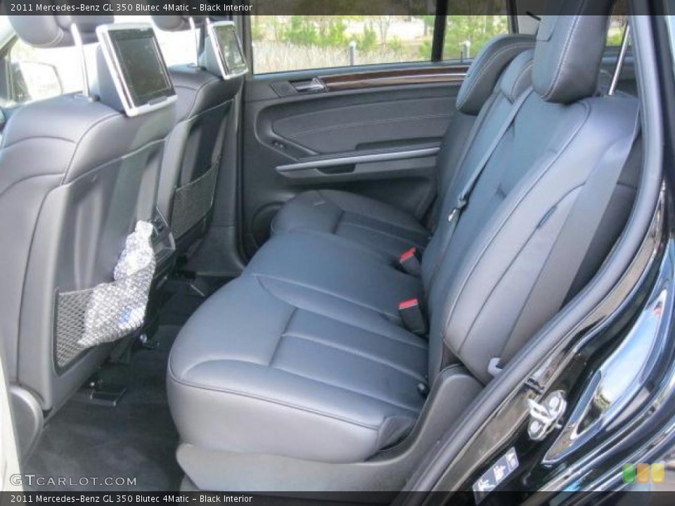Black Interior Photo for the 2011 Mercedes-Benz GL 350 Blutec 4Matic #41491755
