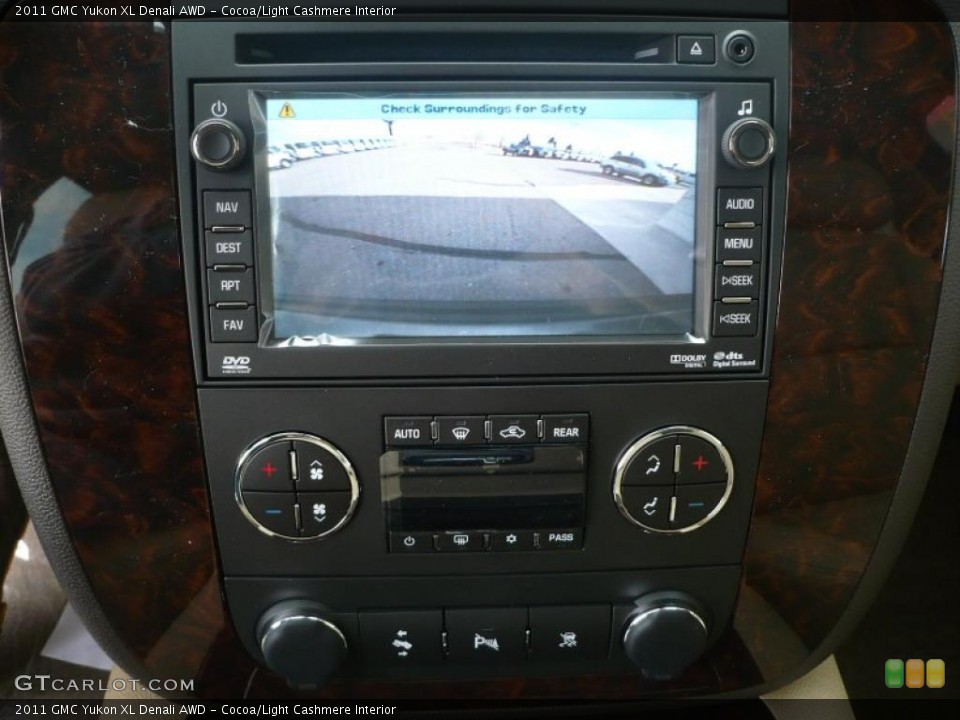 Cocoa/Light Cashmere Interior Controls for the 2011 GMC Yukon XL Denali AWD #41491807