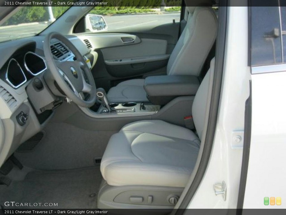 Dark Gray/Light Gray Interior Photo for the 2011 Chevrolet Traverse LT #41493283